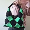 Gehaakte checker handtas 'Black & neon green'