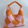 Gehaakte checker handtas 'Light pink & orange'