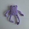 Gehaakte knuffel 'Lila kikker'