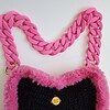 Gehaakte tas 'Black & pink furry star'