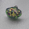 Handgemaakte epoxy oorstekers 'kiezel' - mint glitter
