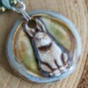 Konijnen oorbellen van keramiek en kralen, Sieraden voor het Voorjaar en Pasen