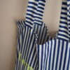 Upcycled Blauw wit gestreepte zomertas