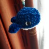 Sleutelhanger whale/walvis: velvet yarn