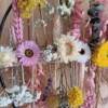 Flowerpowerring met fleurige droogbloemen