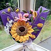 Gehaakte zonnebloem lily boeket