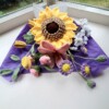 Gehaakte zonnebloem lily boeket