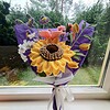 Gehaakte zonnebloem lily boeket