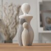 Modern 3d geprint beeldje mama met 2 kinderen