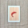 Rode garnaal kunstkaart - minimalistische zeevruchten illustratie voor keuken | A6 print 10x15 cm
