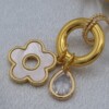 Acryl schakelarmband met vergulde onderdelen - wit/goud