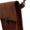 Stoere kleine heup/schoudertas gemaakt van cognac kleurige vinted lerenjas.