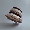 Gehaakt baby zonnehoedje 'Bruin, crème en beige'