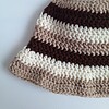 Gehaakt baby zonnehoedje 'Bruin, crème en beige'