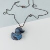 Ketting met roze of blauw eendje