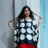 Kimono top van organisch zijde - zwart polka