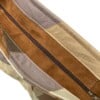 Unieke leren schoudertas – compact, kleurrijk en handgemaakt met verschillende kleurvlakken in leer en suede.