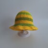 Gehaakt baby zonnehoedje 'Groen en geel'