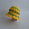 Gehaakt baby zonnehoedje 'Groen en geel'