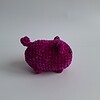 Gehaakte knuffel 'Magenta kat'