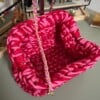 Handgemaakte zomerse clutch van gerecycled materiaal