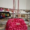 Handgemaakte zomerse clutch van gerecycled materiaal