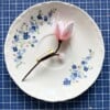 Micro gehaakte Magnolia Bloemenbroches