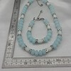 Sieradenset glas en Jade - lichtblauw/wit