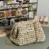 Zomerse clutch met goud