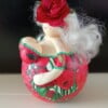 blond dik dametje,lady in red,14 cm,handgemaakt en uniek,mixed media