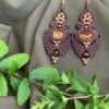 Elegant macramé oorbellen met tijgeroog