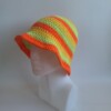 Gehaakte bucket hat 'Groen, oranje en geel'