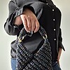 Gehaakte crossbody tas 'Zwart metallic regenboog'