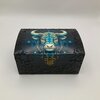 Handgedecoreerd kistje ‘Taurus’ voor interieur of cadeau