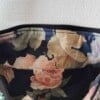 Handgemaakt vintage tasje van gerecyclede deken met bloemenvoering