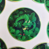 Klaverdraak sticker holografisch 8x8 cm (3x3 inch)