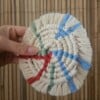 Macramé onderzetter gekleurd