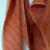 Oranje shawl van 100% merinowol - Uniek & Vrolijk