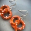 Pretzel oorbellen