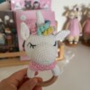 Rammelaar eenhoorn - handgemaakt van katoen. Gehaakte Unicorn (Amigurumi en duurzaam)