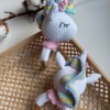 Rammelaar eenhoorn - handgemaakt van katoen. Gehaakte Unicorn (Amigurumi en duurzaam)