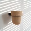 STERKSTAEL Flora S Eco Pot Dessert Sand - bloempothouder - kleur houder zwart - kleur pot zandkleurig - inclusief bloempot ø12cm - poedercoating - staal