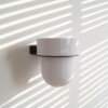 STERKSTAEL Flora S Eco Pot Marble Grey - bloempothouder - kleur houder zwart - kleur pot marmer grijs - inclusief bloempot ø12cm - poedercoating - staal - verticale muur
