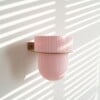 STERKSTAEL Flora S Eco Pot Pink Blossom - bloempothouder - kleur houder goud - kleur pot zacht roze - inclusief bloempot ø12cm - poedercoating - staal