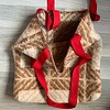 Tote bag gemaakt van een dikke bruine vintage deken