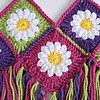 Gehaakt baby topje | Madeliefjes, roze, groen en paars