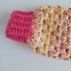 Gehaakt baby vestje | Roze en oranje gemêleerd