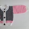Gehaakt baby vestje | Roze, grijs en wit