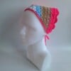 Gehaakte bandana 'Knalroze, beige, lichtblauw en wit'
