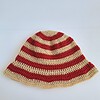 Gehaakte bucket hat | Beige en rood